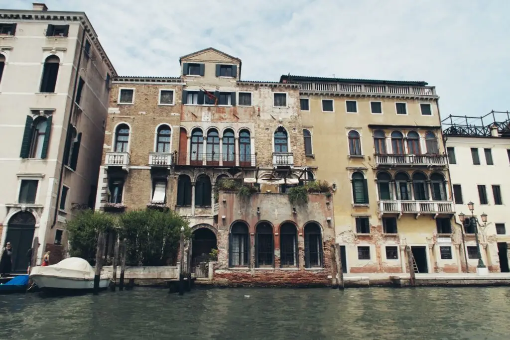 1e16d025 6fb7 4316 b956 d649247dd1be